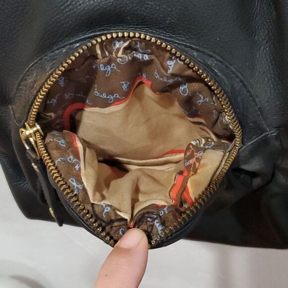 Bulga Large Satchel Bag in Black Made in Italy - Picture 3 of 16